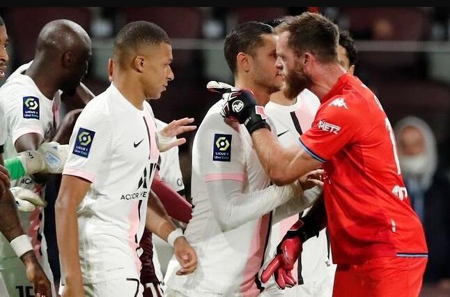  克莱蒙头球绝杀终结巴黎十二连胜  