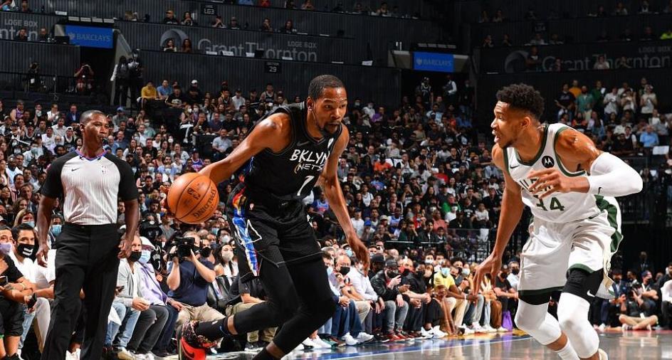  杜兰特死神模式开启篮网险胜雄鹿